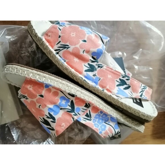 NWT Uniqlo Marimekko Espadrille Sandals (Size XL, US Size 9) - Picture 3 of 4